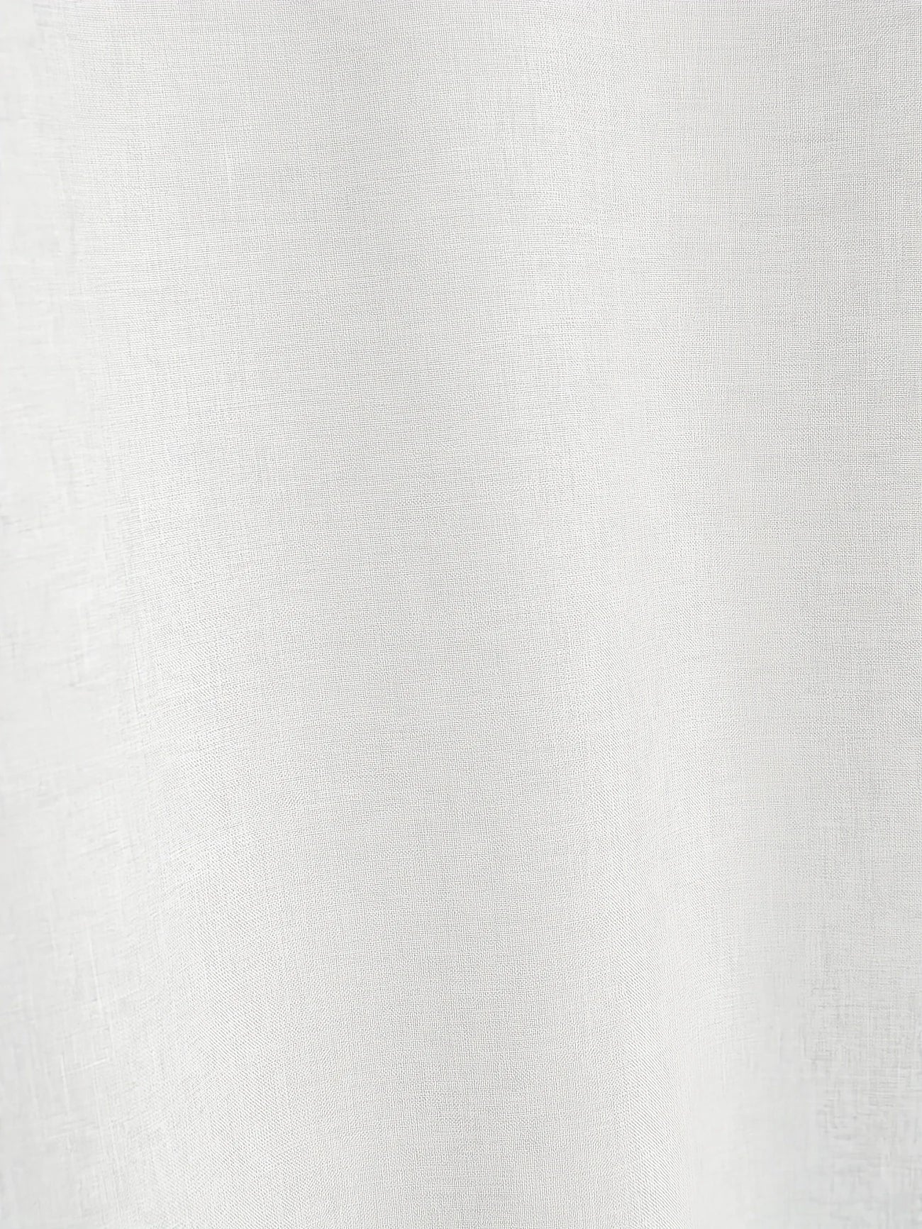 Camisa elegante de manga corta con cuello alto