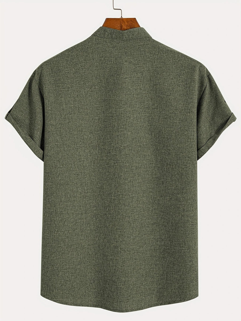 Camisa elegante de manga corta con cuello alto