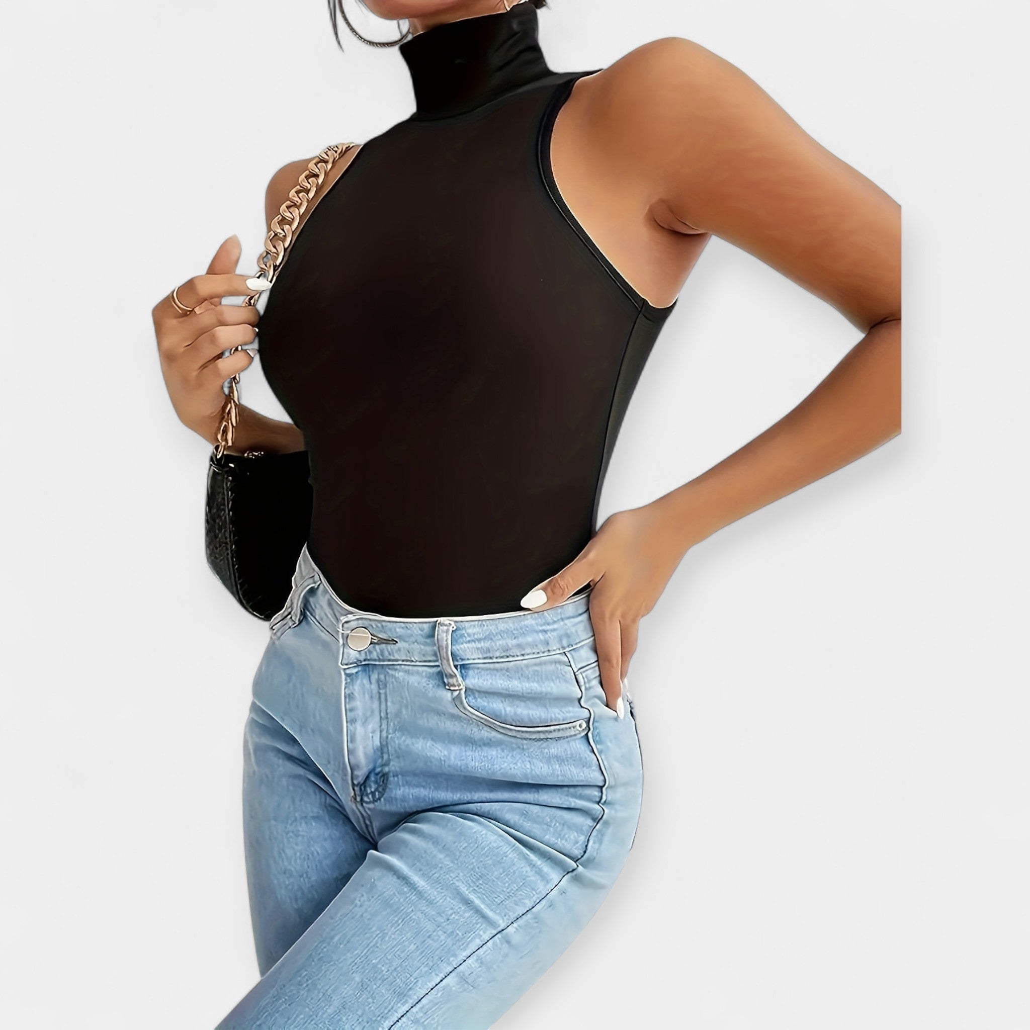 Body minimalista con cuello alto