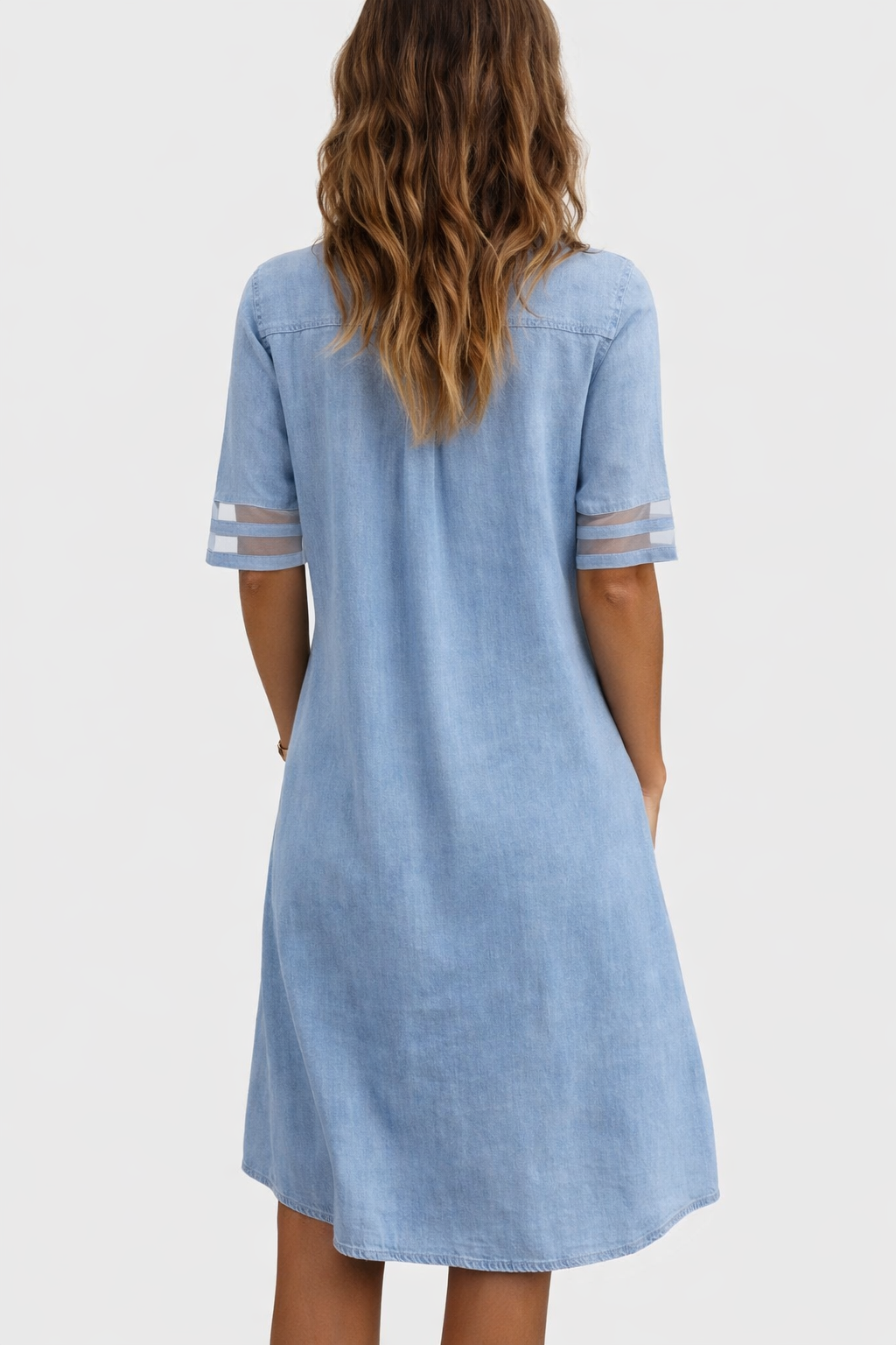 Vestido vaquero que realza la figura