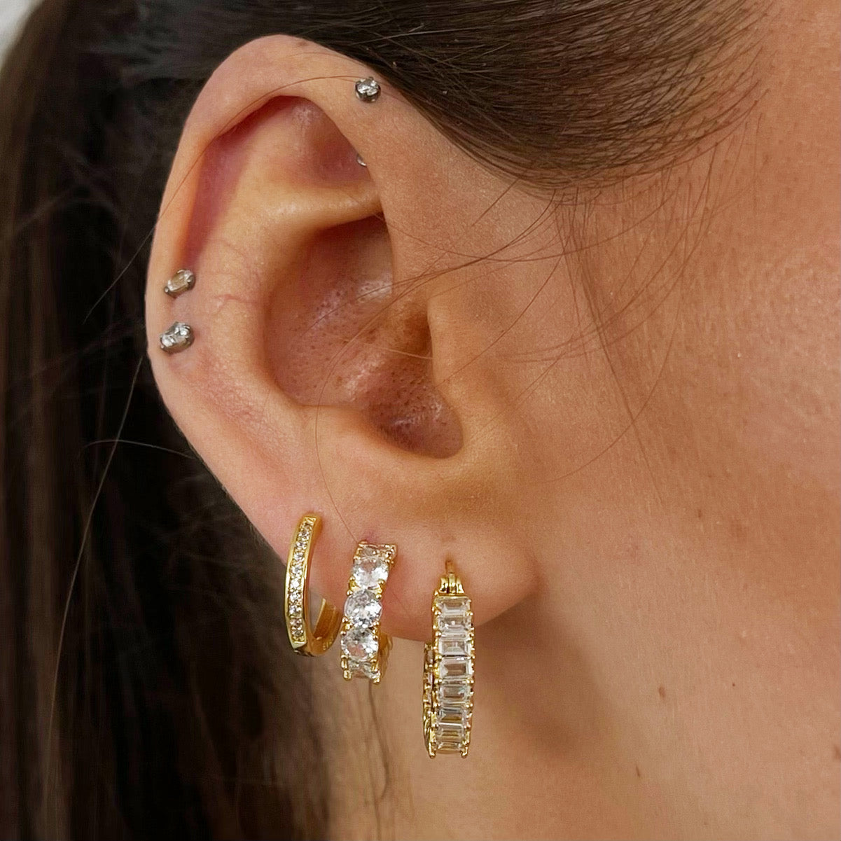 Pendientes de aro con circonitas
