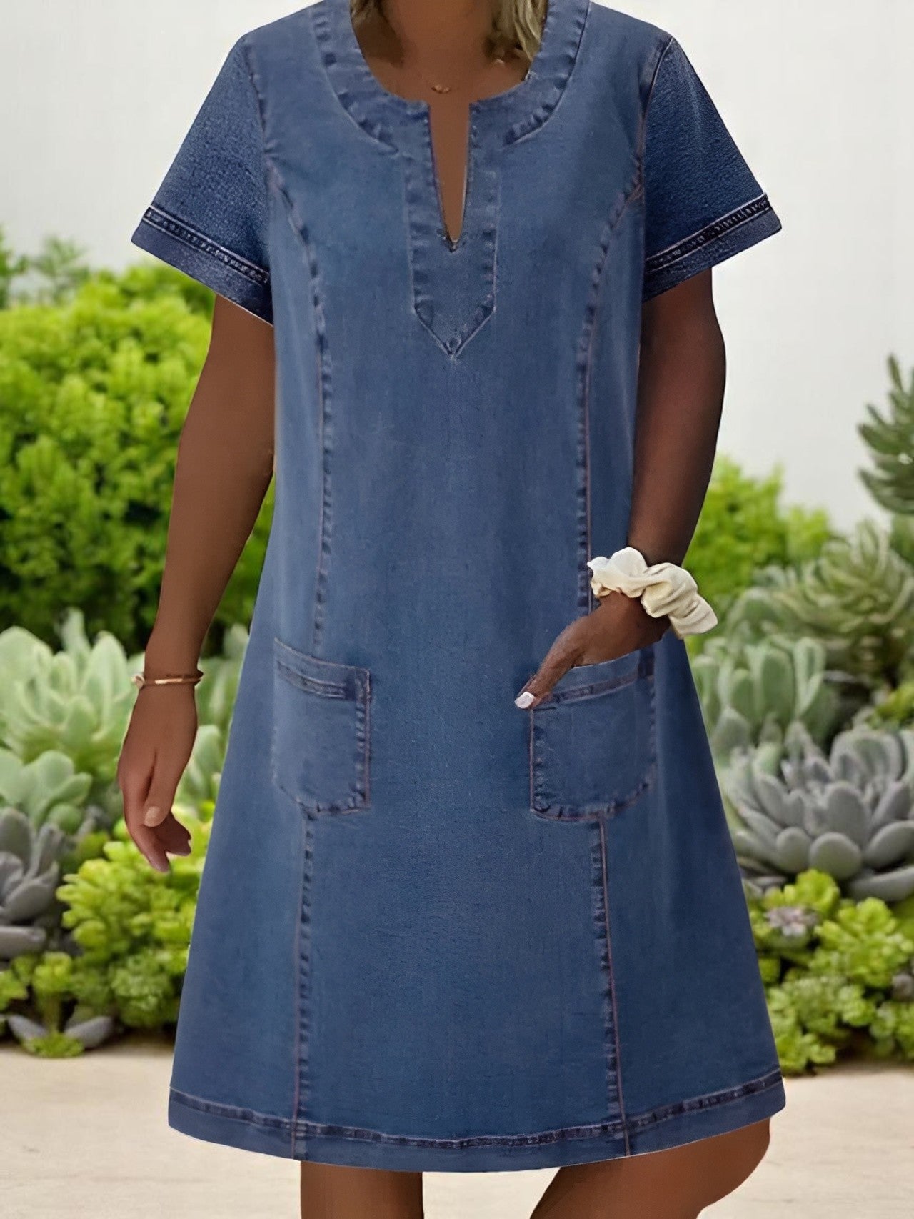 Vestido de denim suave con bolsillos delanteros