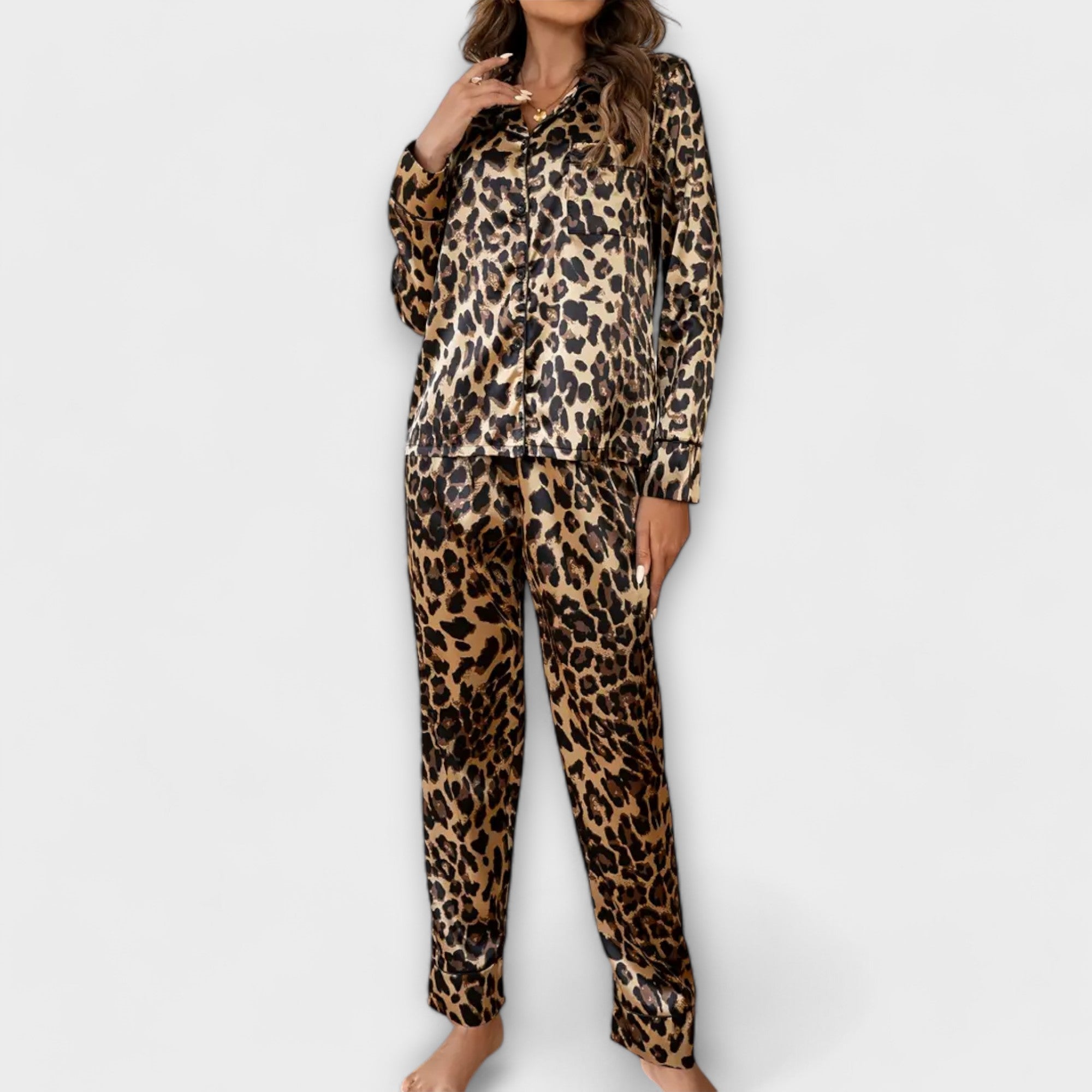 Conjunto de Pijama de Satén con Estampado de Leopardo