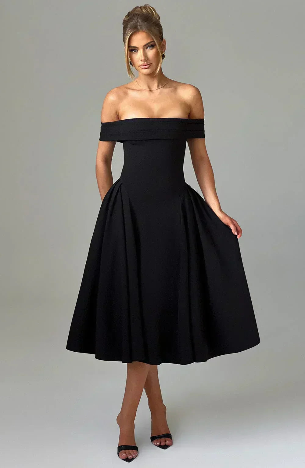 Elegante Vestido Midi Alexander Saint