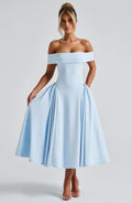 Elegante Vestido Midi Alexander Saint