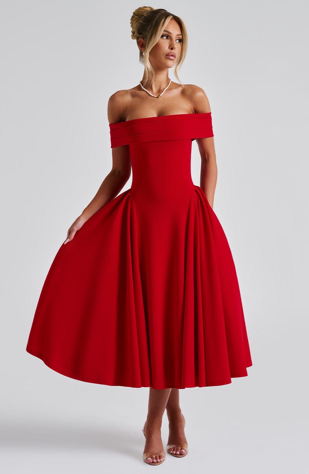 Elegante Vestido Midi Alexander Saint