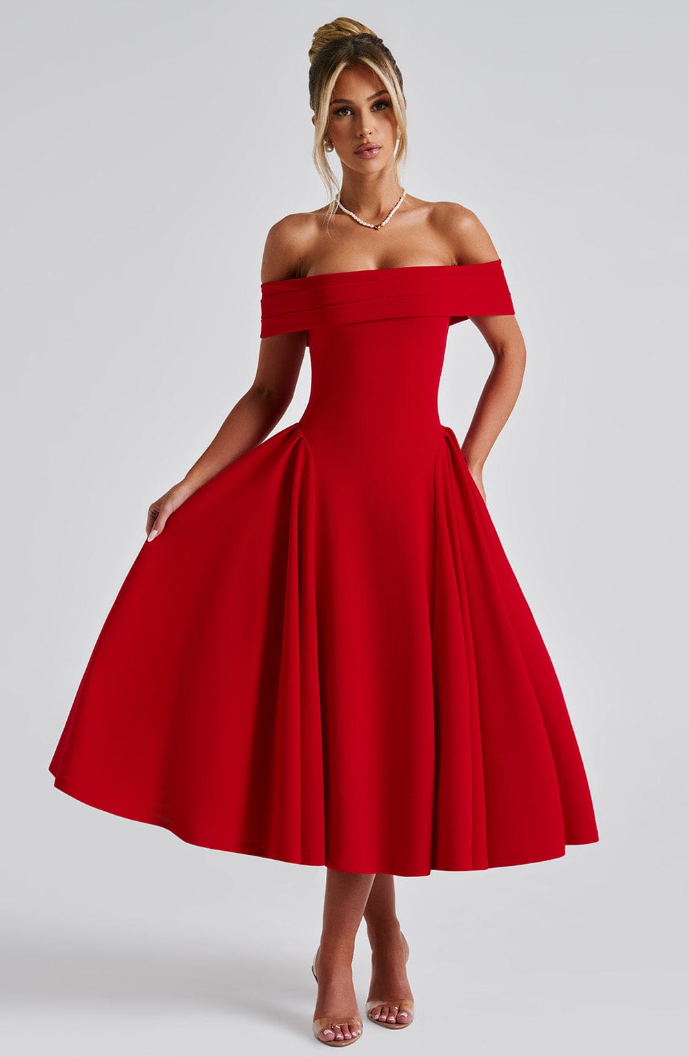 Elegante Vestido Midi Alexander Saint