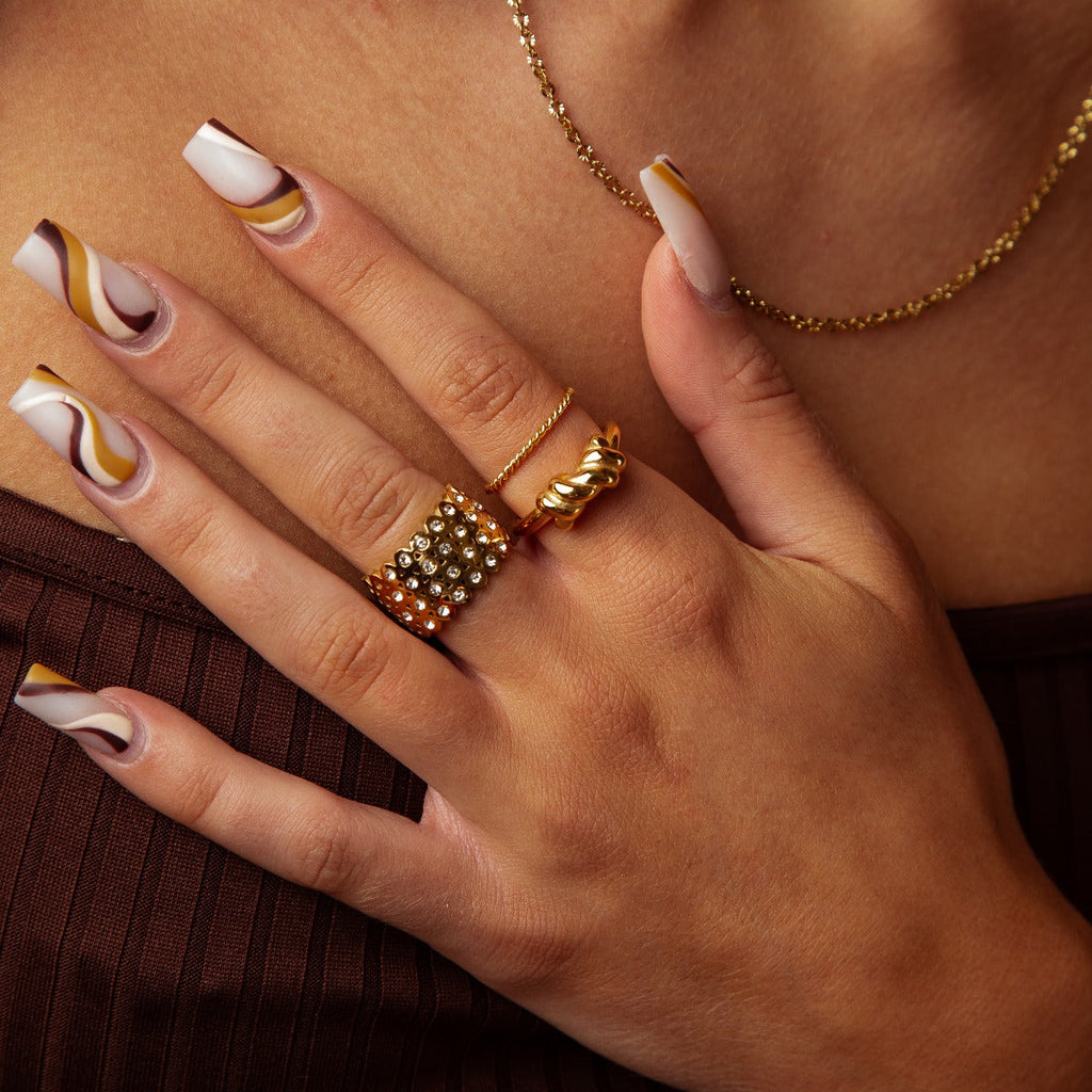 Anillo Trenzado Elegante